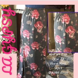 🌷NWT LA GYPSY 3XL PINK FLORAL ROSES ON GREY MAXI SKIRT